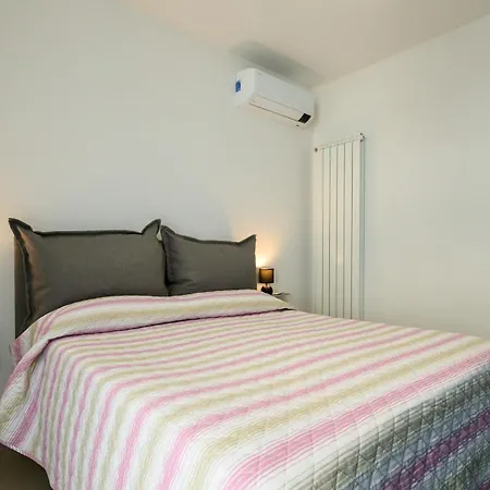 - Brand New Luxury - Naxos, Recanati * Giardini Naxos