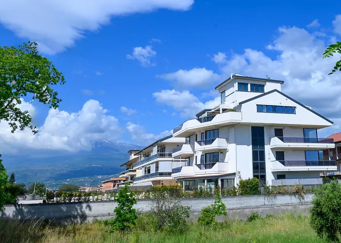 - Brand New Luxury - Naxos, Recanati *